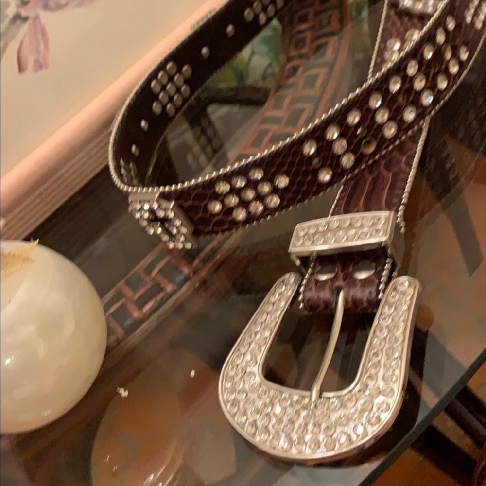 Studded belt real leather very nice quality